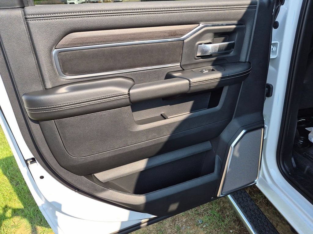 New 2026 RAM 5500 4x4 Crew Cab w/ Laramie Trim Package image 23
