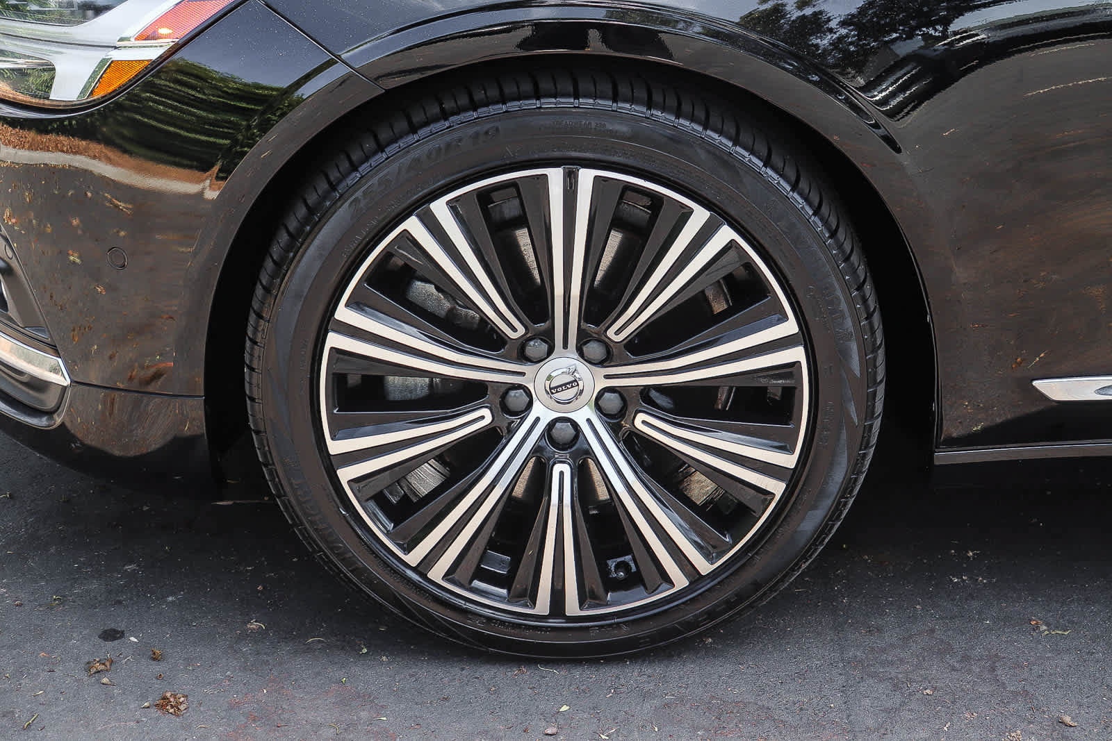 Used 2023 Volvo S90 B6 Plus AWD/4WD image 13
