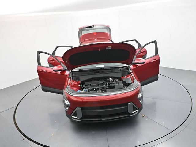 Used 2025 Hyundai Kona SEL AWD/4WD image 44