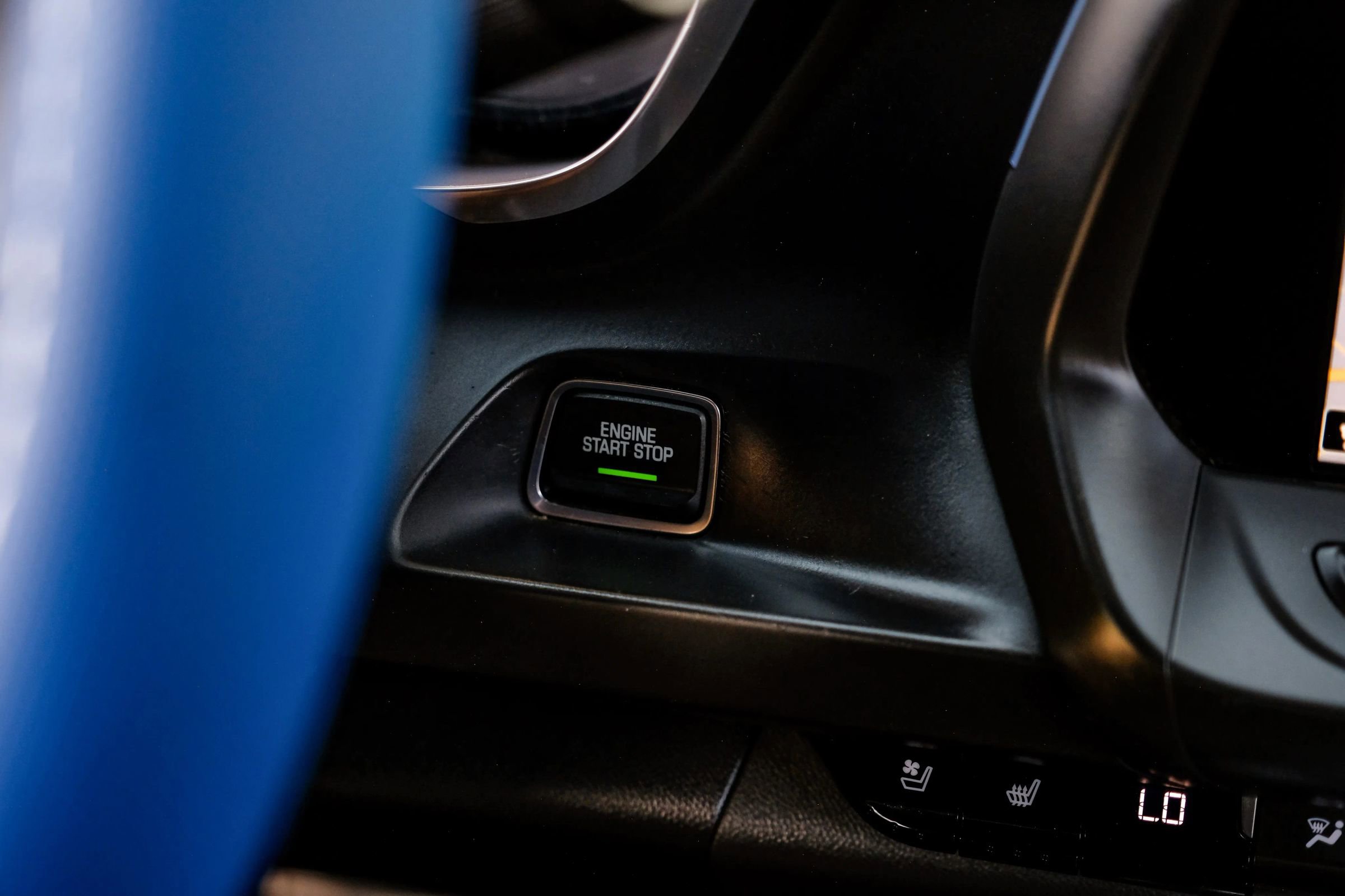Used 2016 Chevrolet Camaro LT RWD image 23