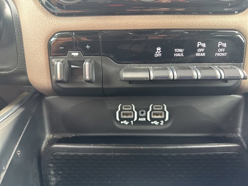 Used 2022 RAM 1500 Laramie AWD/4WD image 22