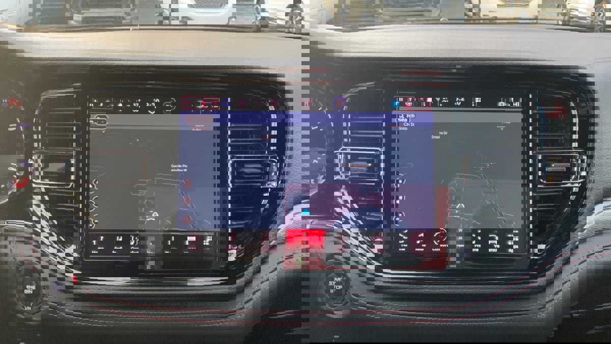 Used 2023 Dodge Durango GT image 33