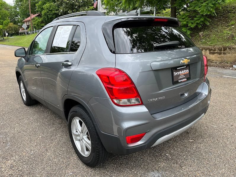 Used 2020 Chevrolet Trax LT w/ LT Convenience Package AWD/4WD image 32