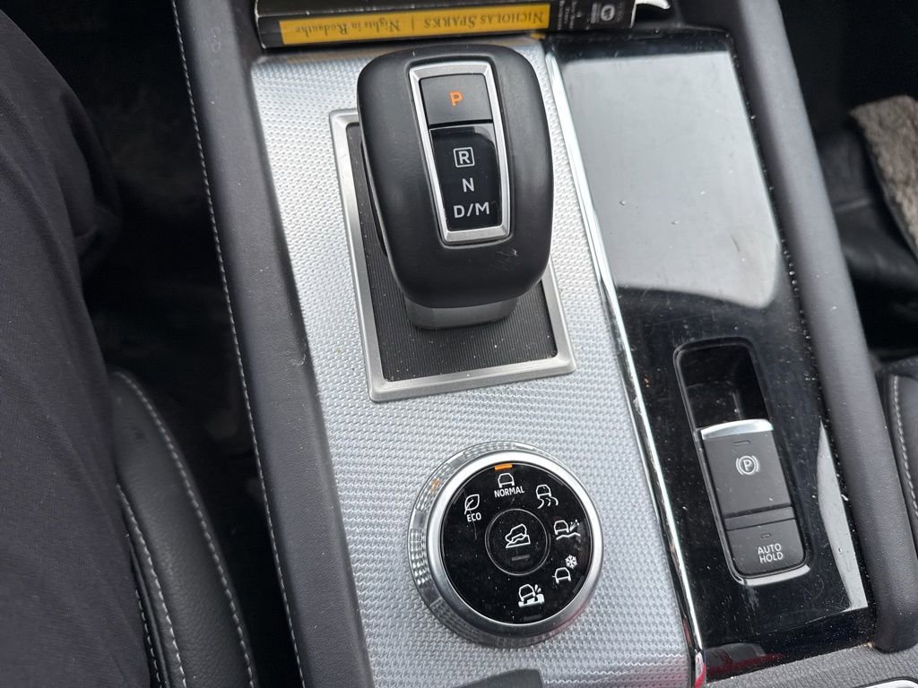 Used 2022 Mitsubishi Outlander SEL image 15