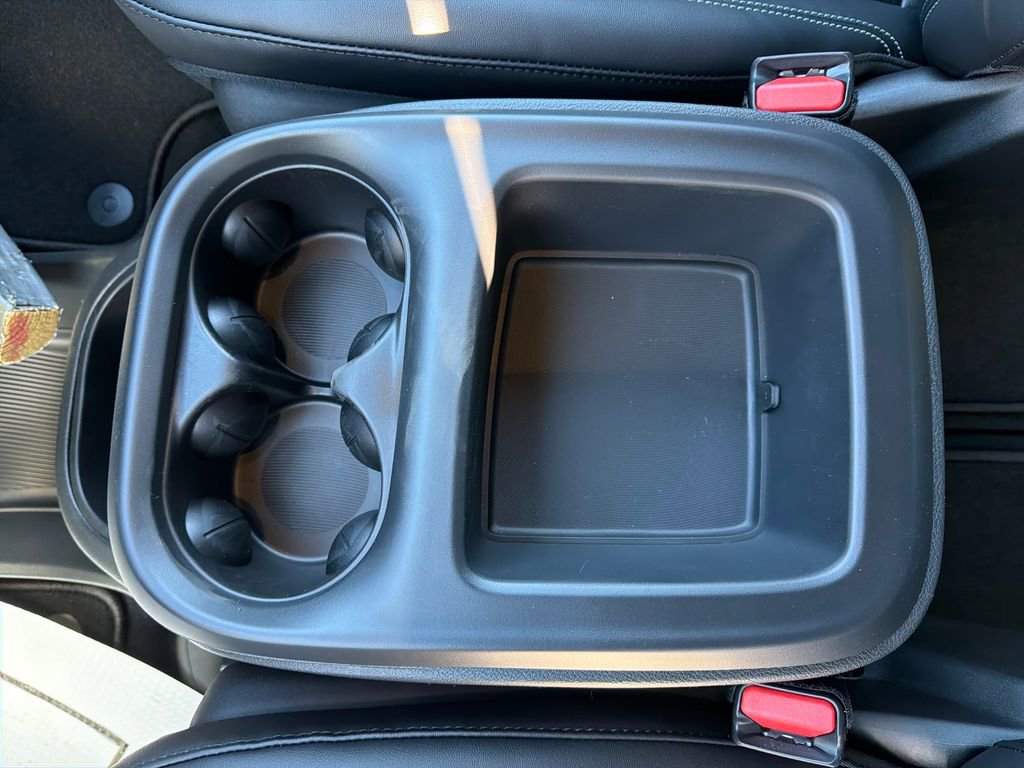 New 2026 Chrysler Voyager LX image 24