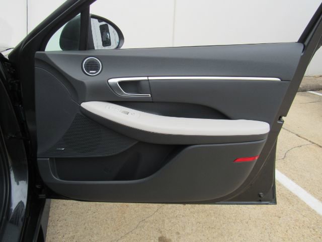 Used 2023 Hyundai Sonata SEL image 20
