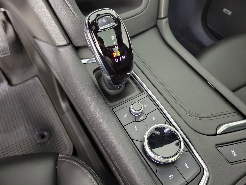 Certified 2023 Cadillac XT6 Premium Luxury image 30