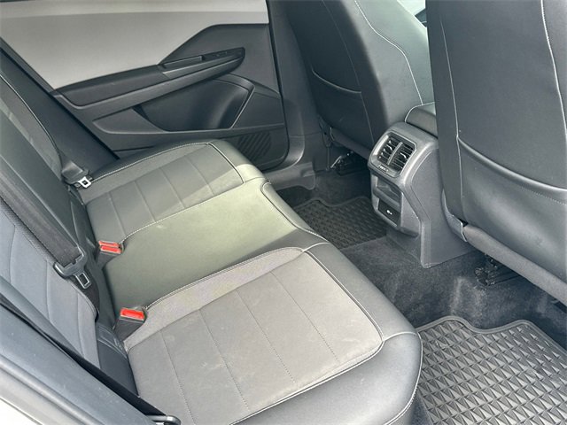 Used 2022 Volkswagen Taos SE image 32