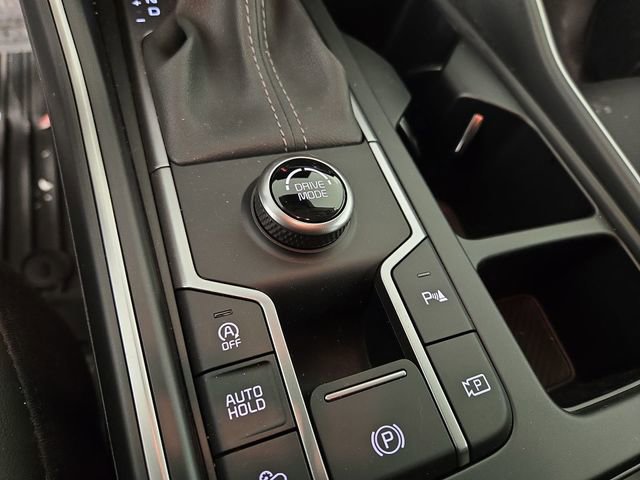 Certified 2025 Kia Sorento S image 29