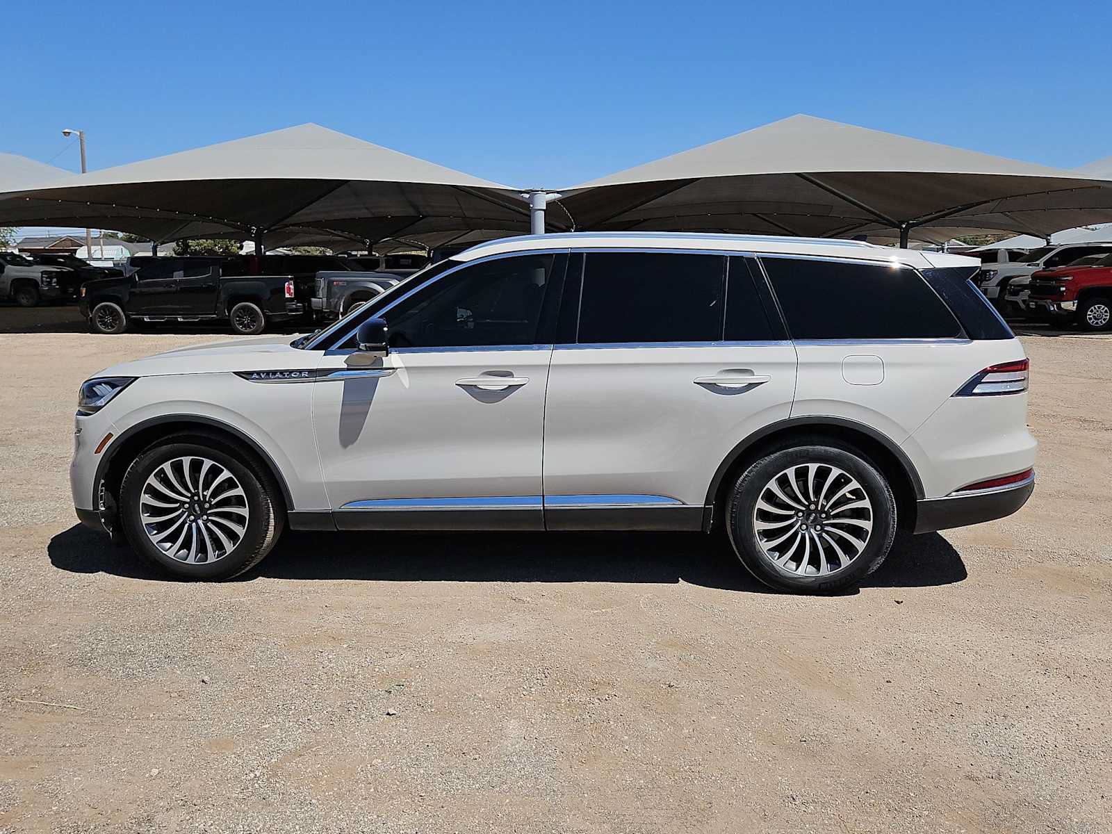 Used 2023 Lincoln Aviator Reserve w/ Elements Package Plus RWD image 5