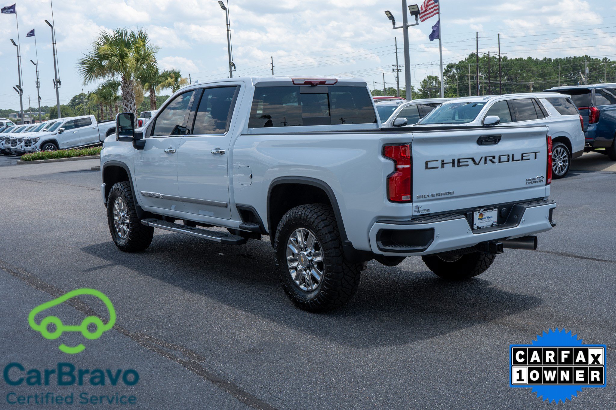 Used 2026 Chevrolet Silverado 2500 High Country w/ Technology Package AWD/4WD image 5