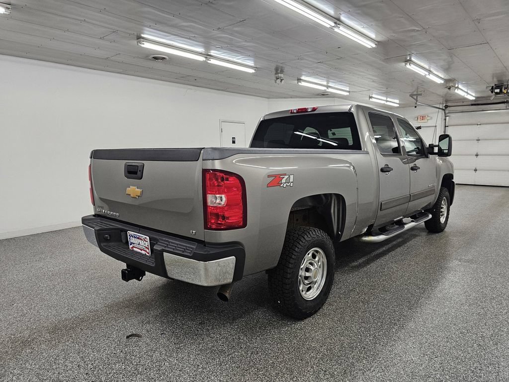 Used 2008 Chevrolet Silverado 2500 LT w/ 1LT Convenience Package AWD/4WD image 4