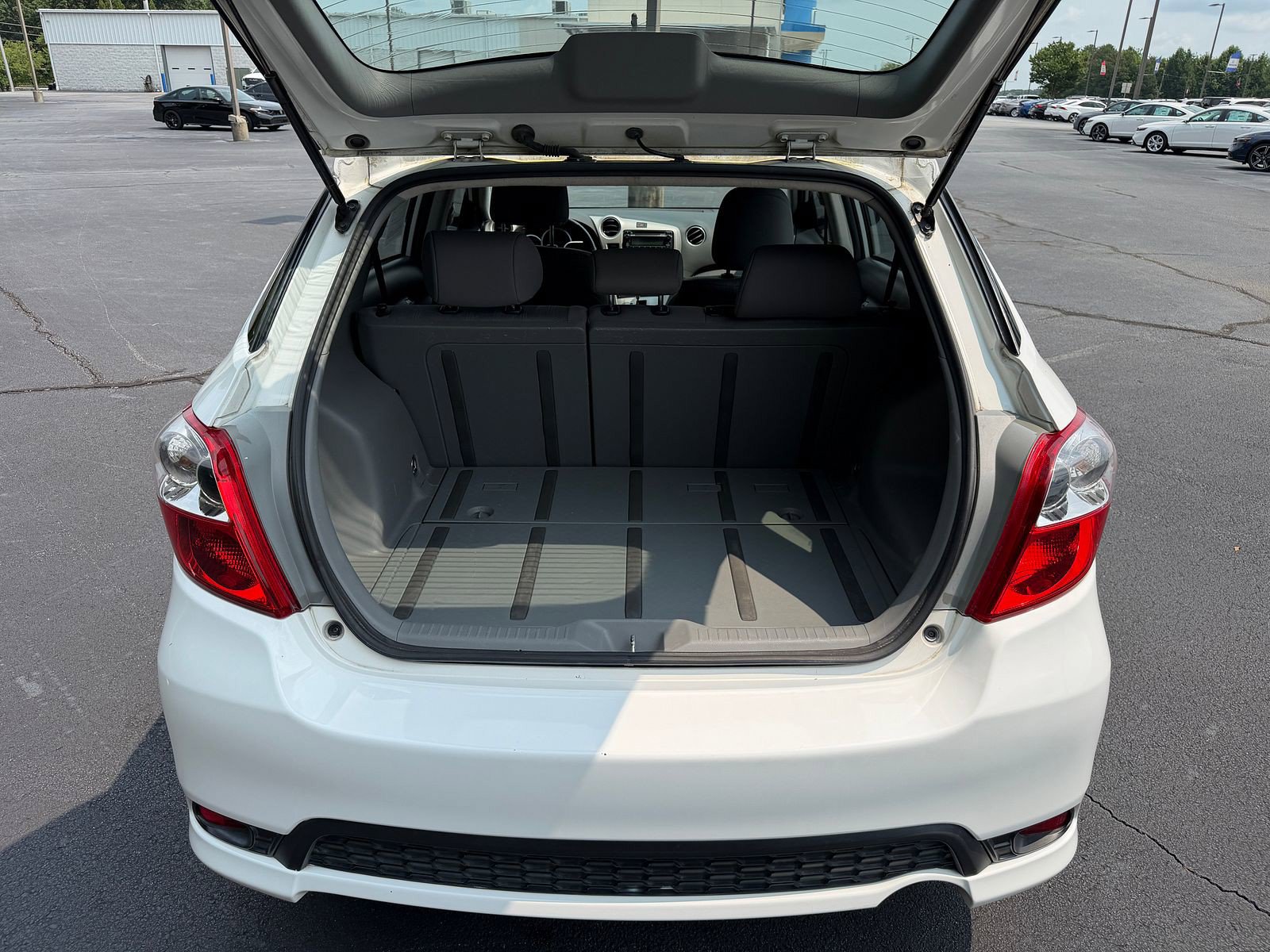 Used 2013 Toyota Matrix L w/ L Sport Pkg FWD image 8