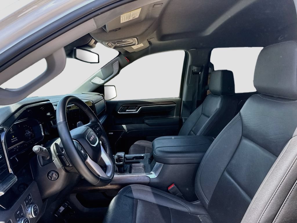 Used 2025 GMC Sierra 1500 SLT AWD/4WD image 10