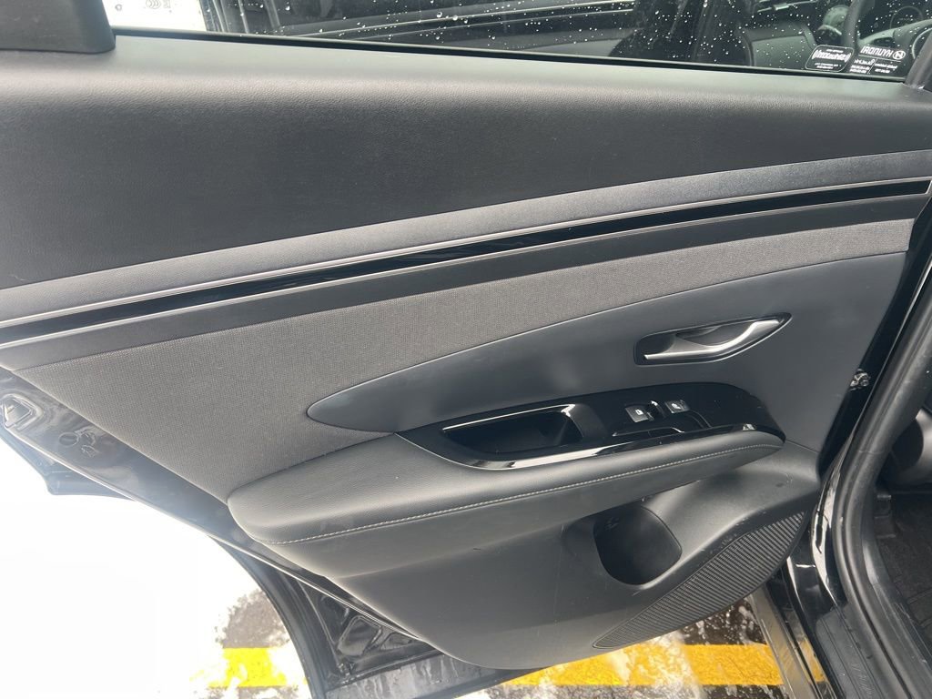 Used 2022 Hyundai Tucson Limited image 11