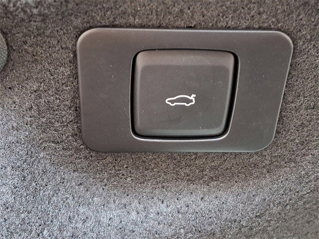 Used 2018 Lincoln MKZ Black Label w/ Climate Package image 30