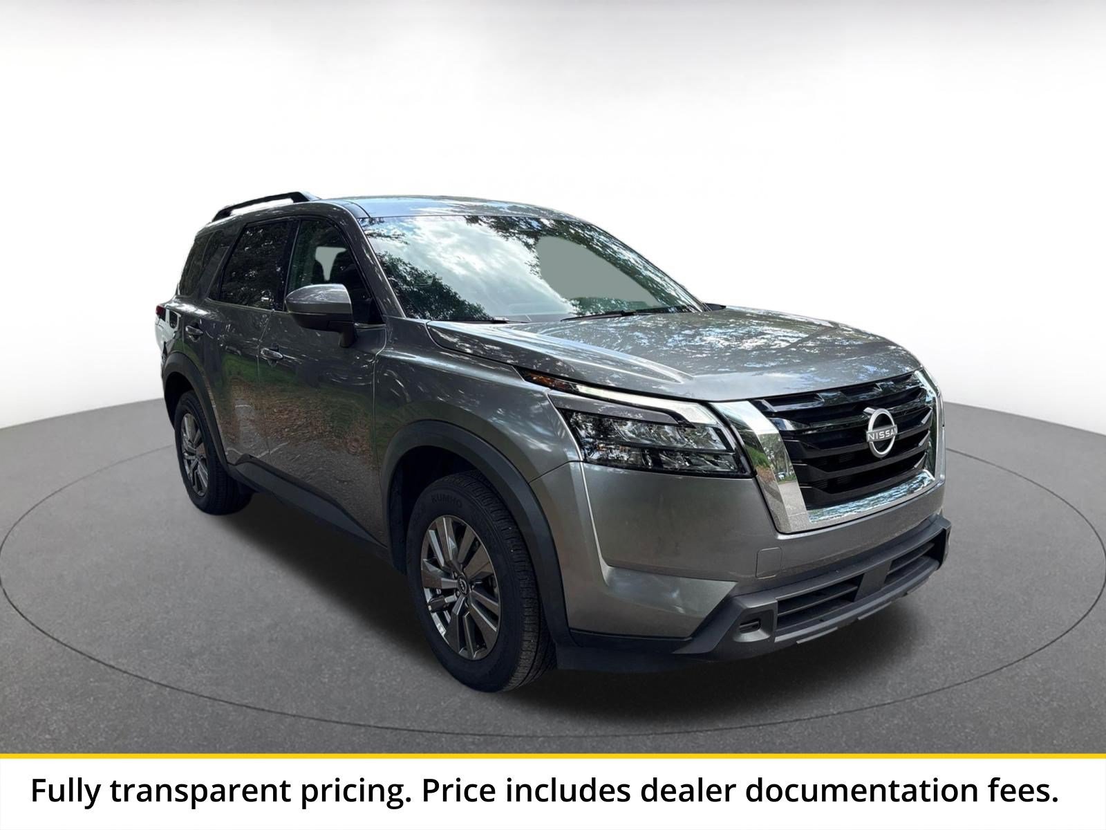 Used 2025 Nissan Pathfinder SV