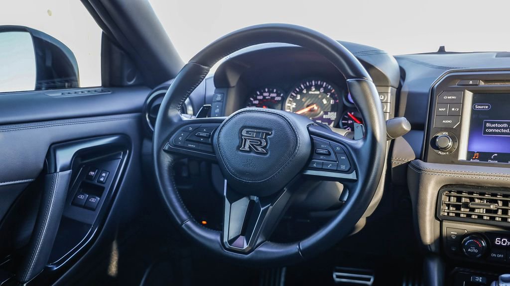 Used 2024 Nissan GT-R Premium w/ Premium Interior Package image 16