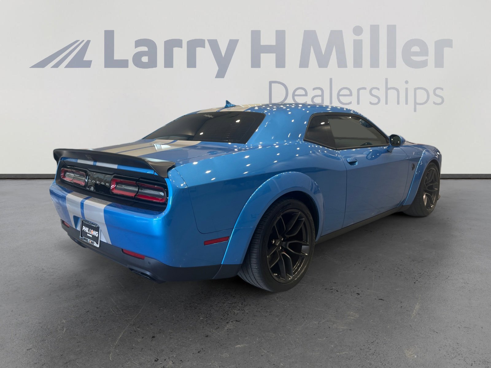 Used 2023 Dodge Challenger SRT Hellcat image 5