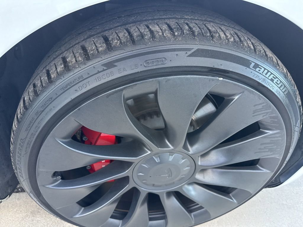 Used 2021 Tesla Model 3 Performance image 13