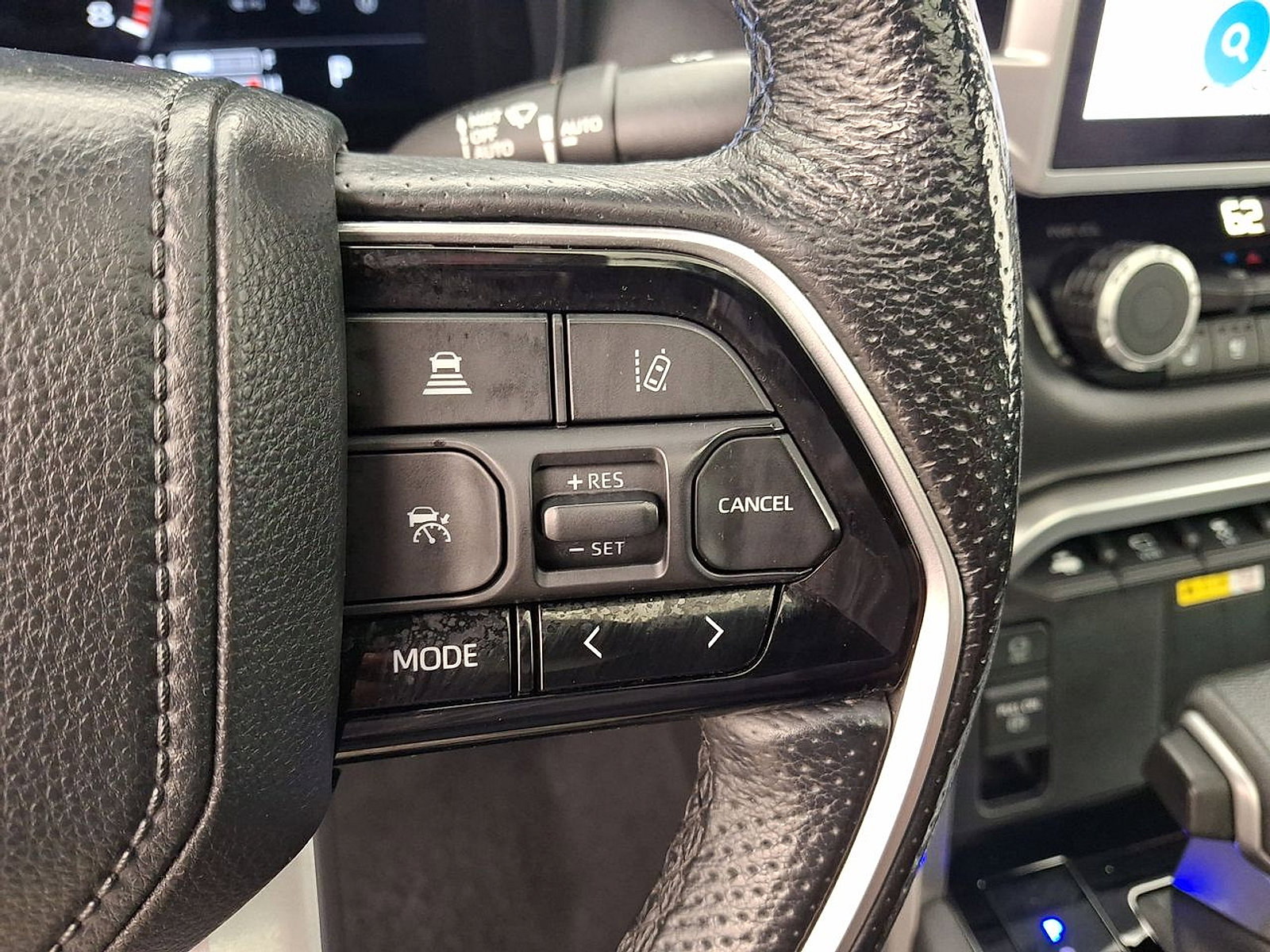 Used 2022 Toyota Tundra Platinum image 18