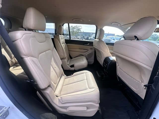 Used 2022 Jeep Grand Cherokee L Limited AWD/4WD image 30