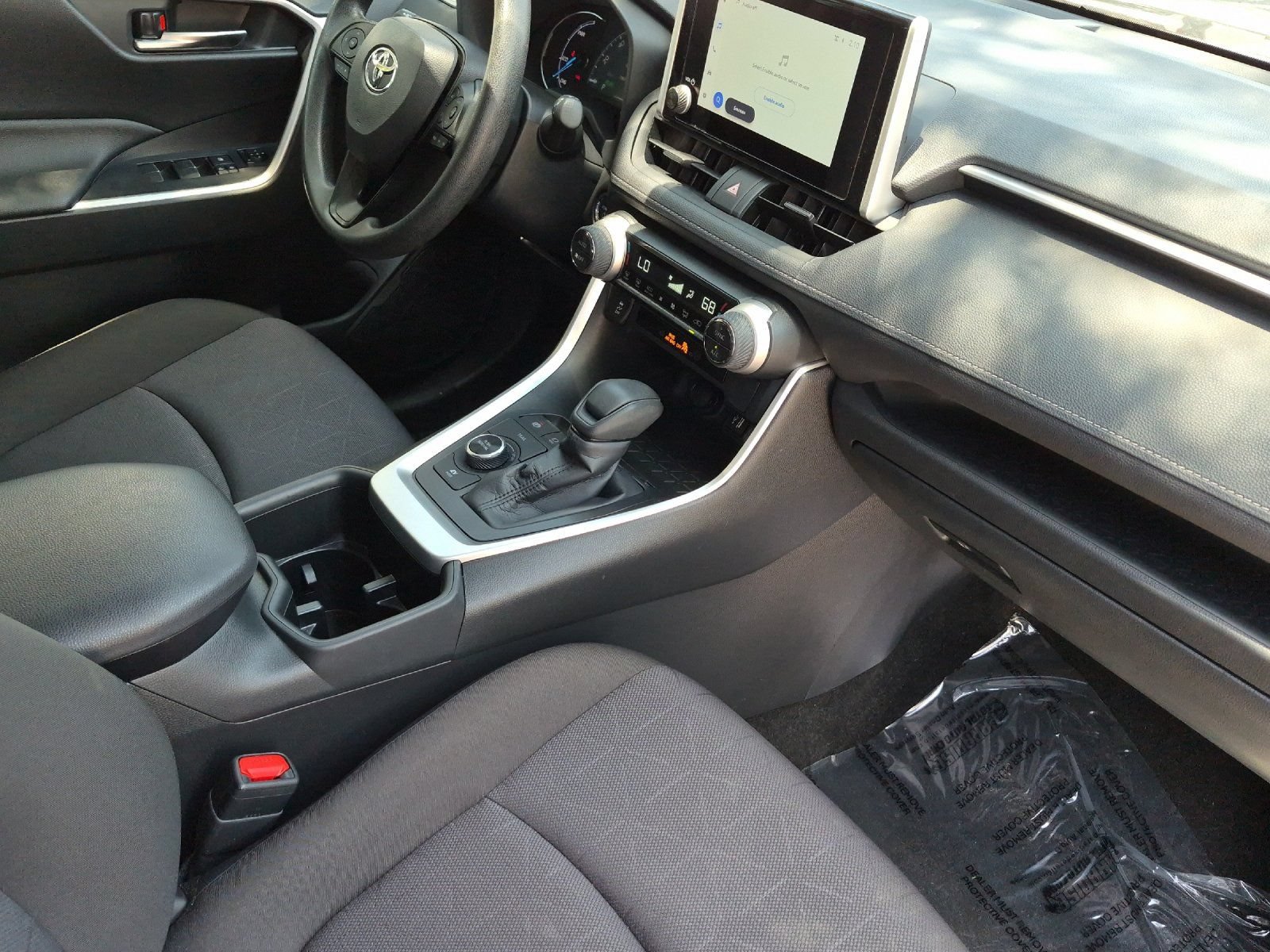 Used 2025 Toyota RAV4 XLE AWD/4WD image 15