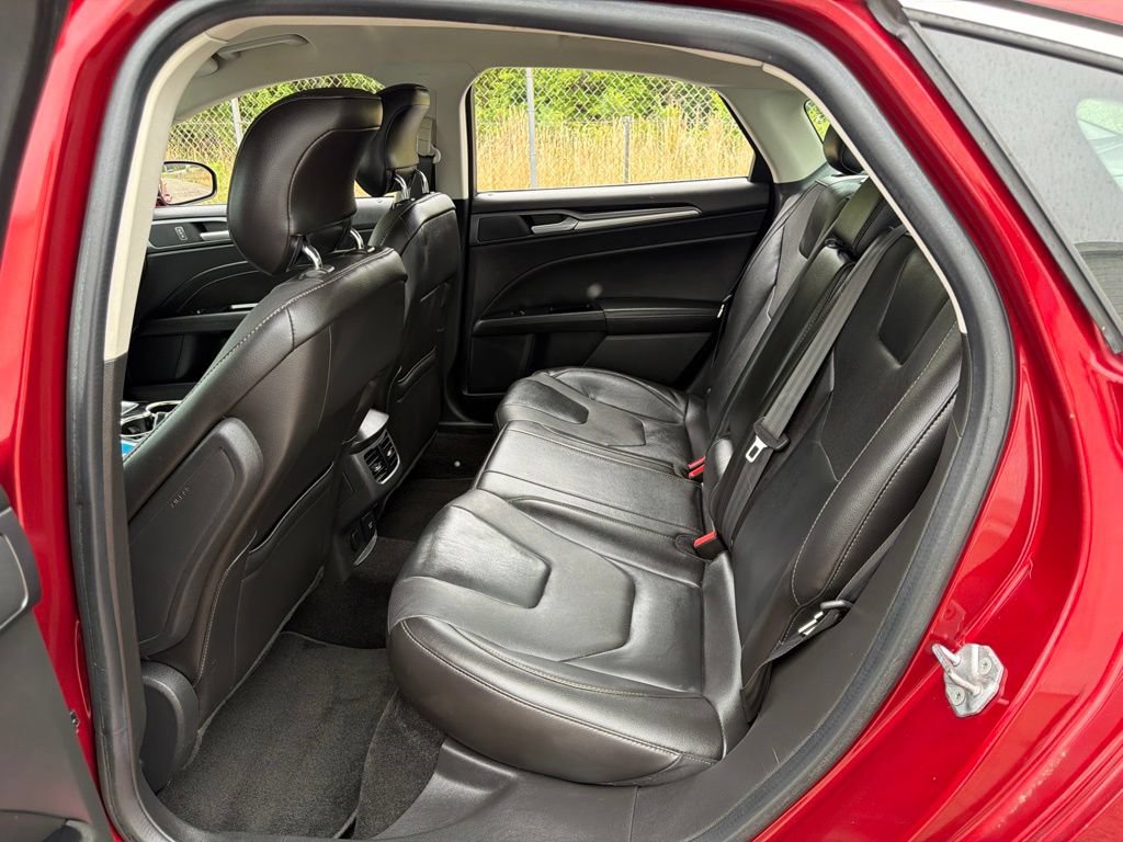 Used 2014 Ford Fusion Titanium FWD image 18
