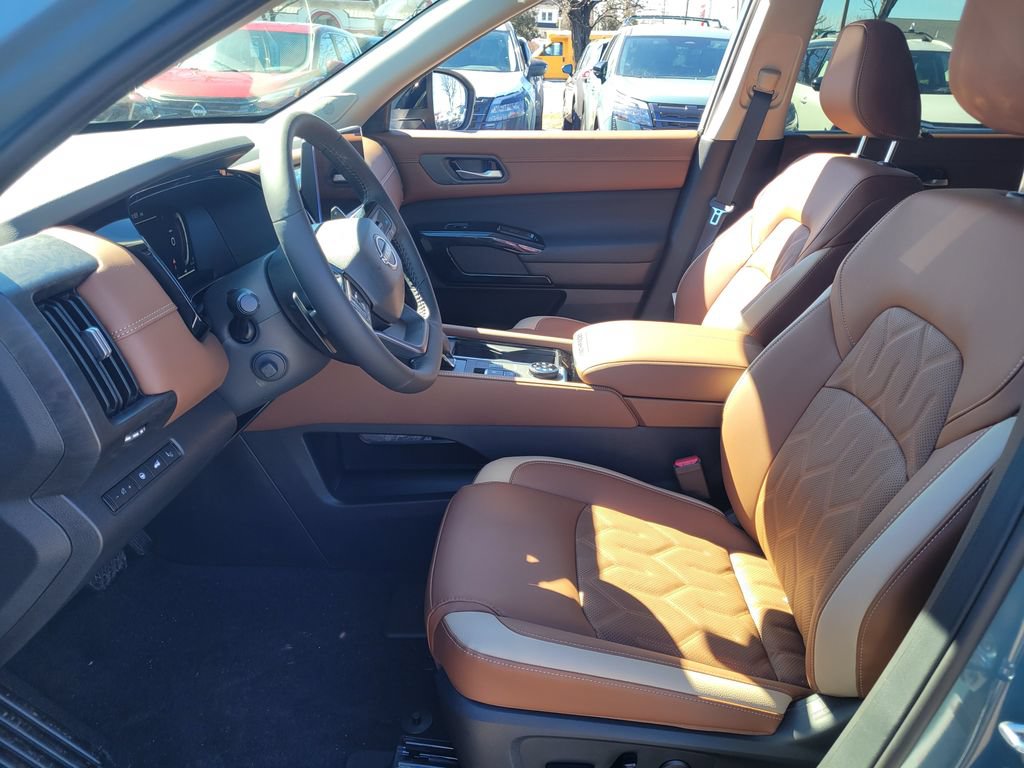 New 2026 Nissan Pathfinder Platinum w/ Cargo Package AWD/4WD image 13
