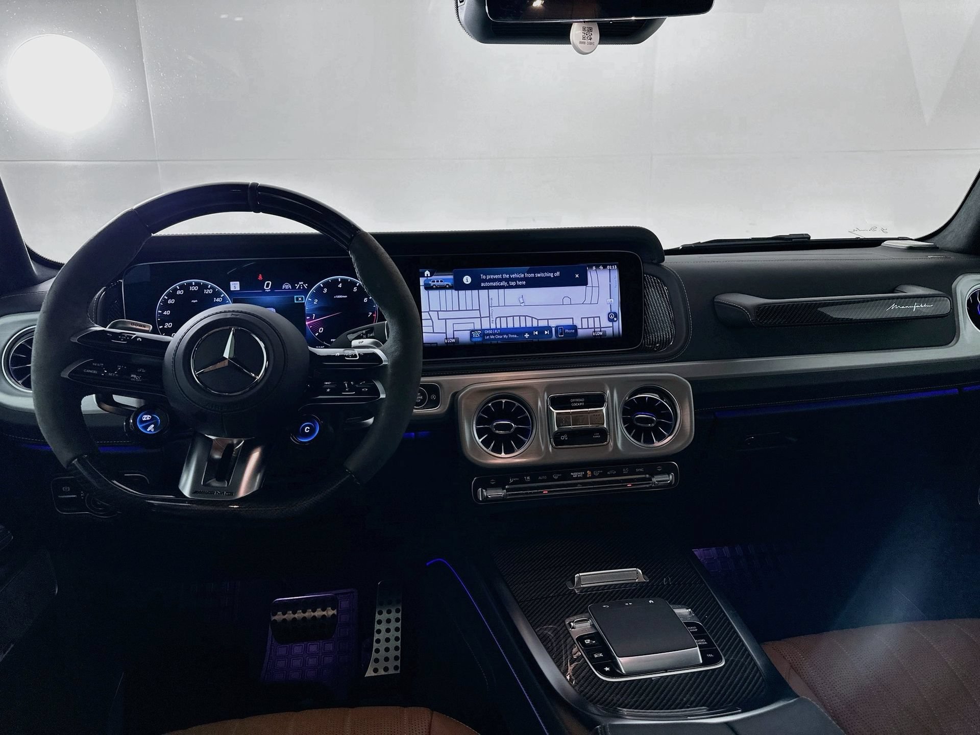 Used 2025 Mercedes-Benz G 63 AMG 4MATIC image 25