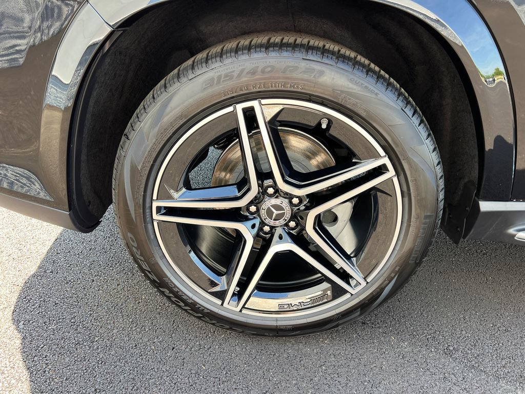 New 2026 Mercedes-Benz GLS 450 4MATIC image 37