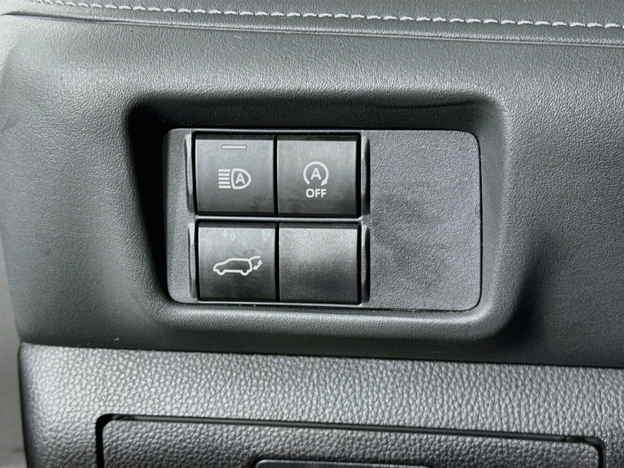 Certified 2025 Toyota Highlander XSE AWD/4WD image 10