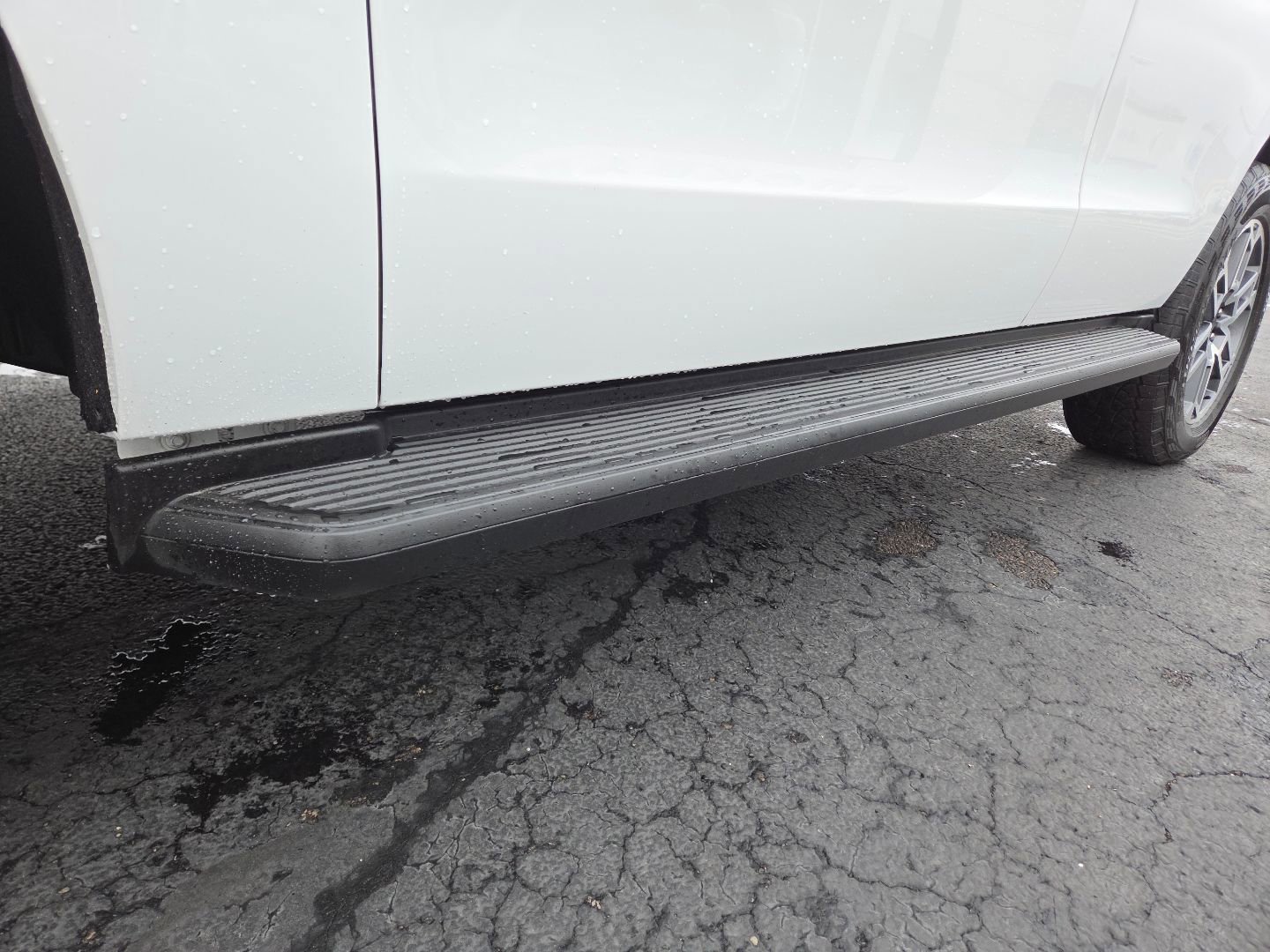 Used 2025 Ford Expedition Active image 19