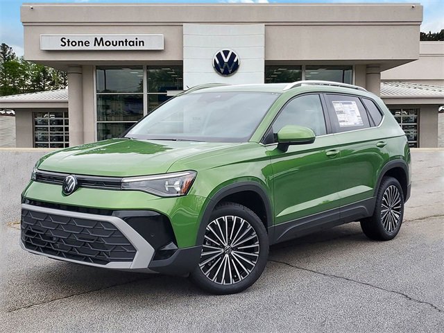 New 2025 Volkswagen Taos SE