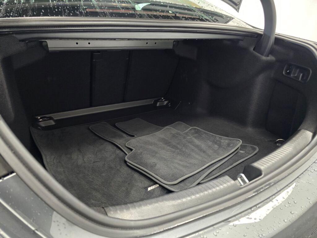 Used 2024 Mercedes-Benz C 300 4MATIC Sedan image 21