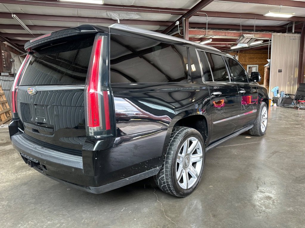 Used 2015 Cadillac Escalade ESV Premium AWD/4WD image 4