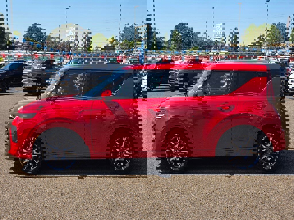 Used 2022 Kia Soul Turbo image 5