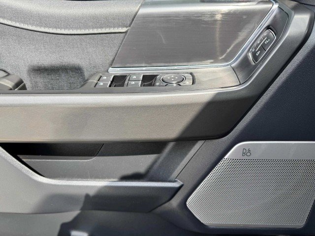 Used 2024 Ford F150 Lariat w/ FX4 Off-Road Package image 19