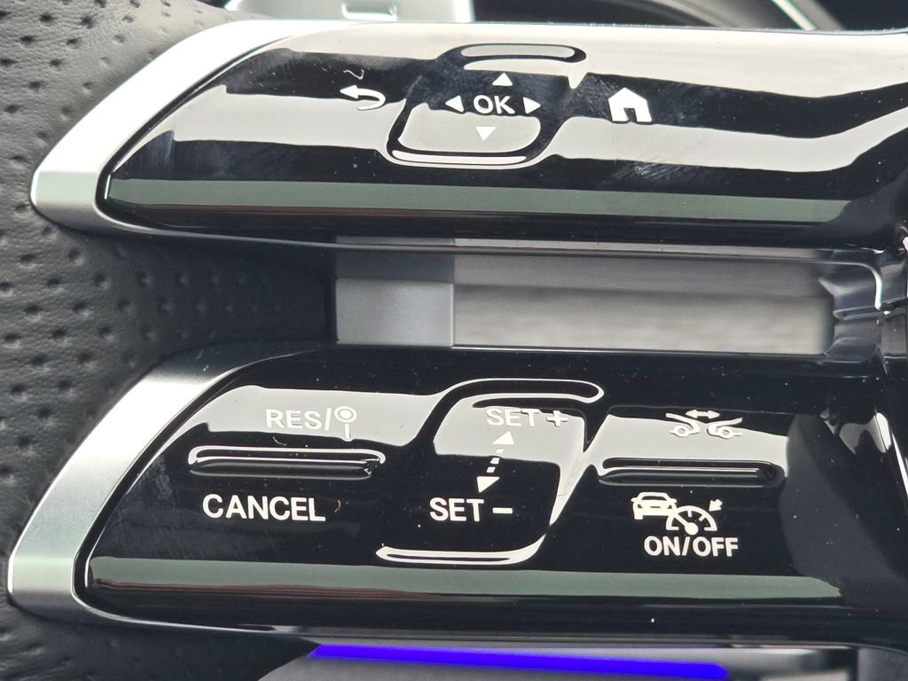 New 2026 Mercedes-Benz GLE 450 4MATIC image 36