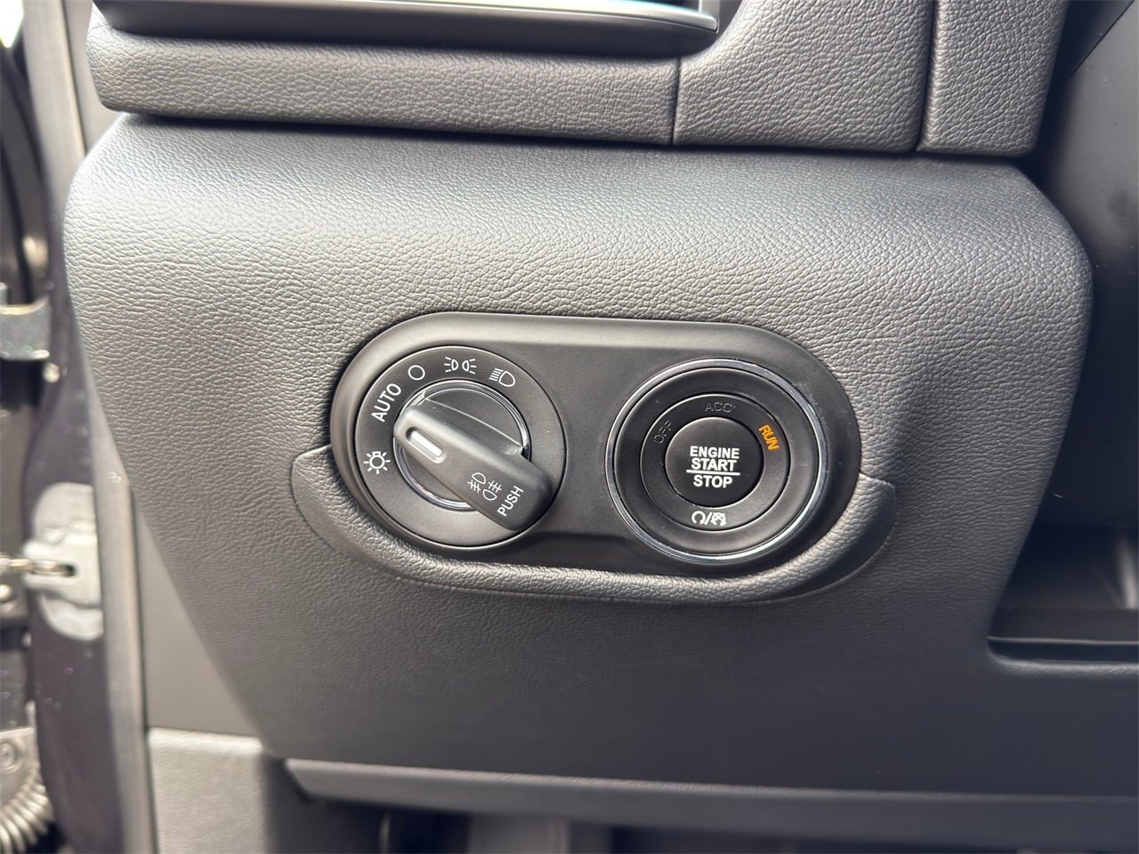 Certified 2023 Maserati Levante GT image 19