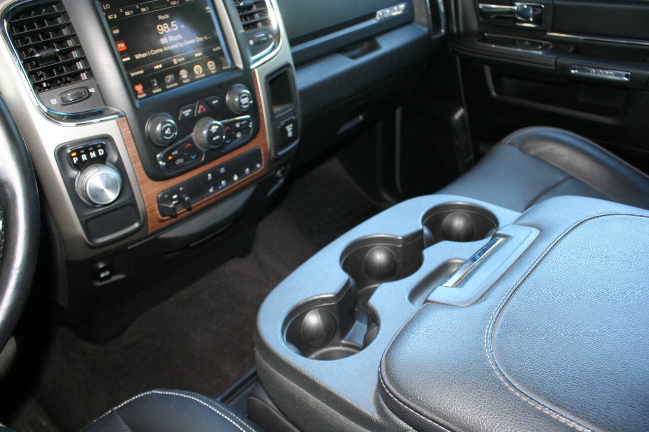 Used 2014 RAM 1500 Laramie RWD image 16