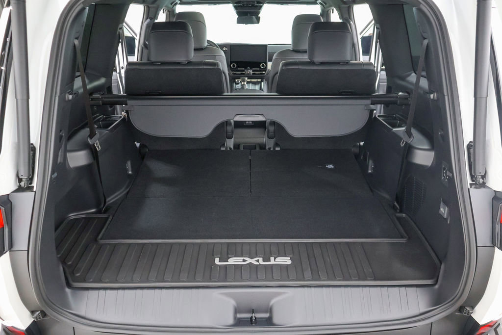 Used 2026 Lexus GX 550 w/ Accessory Package (2T) AWD/4WD image 60