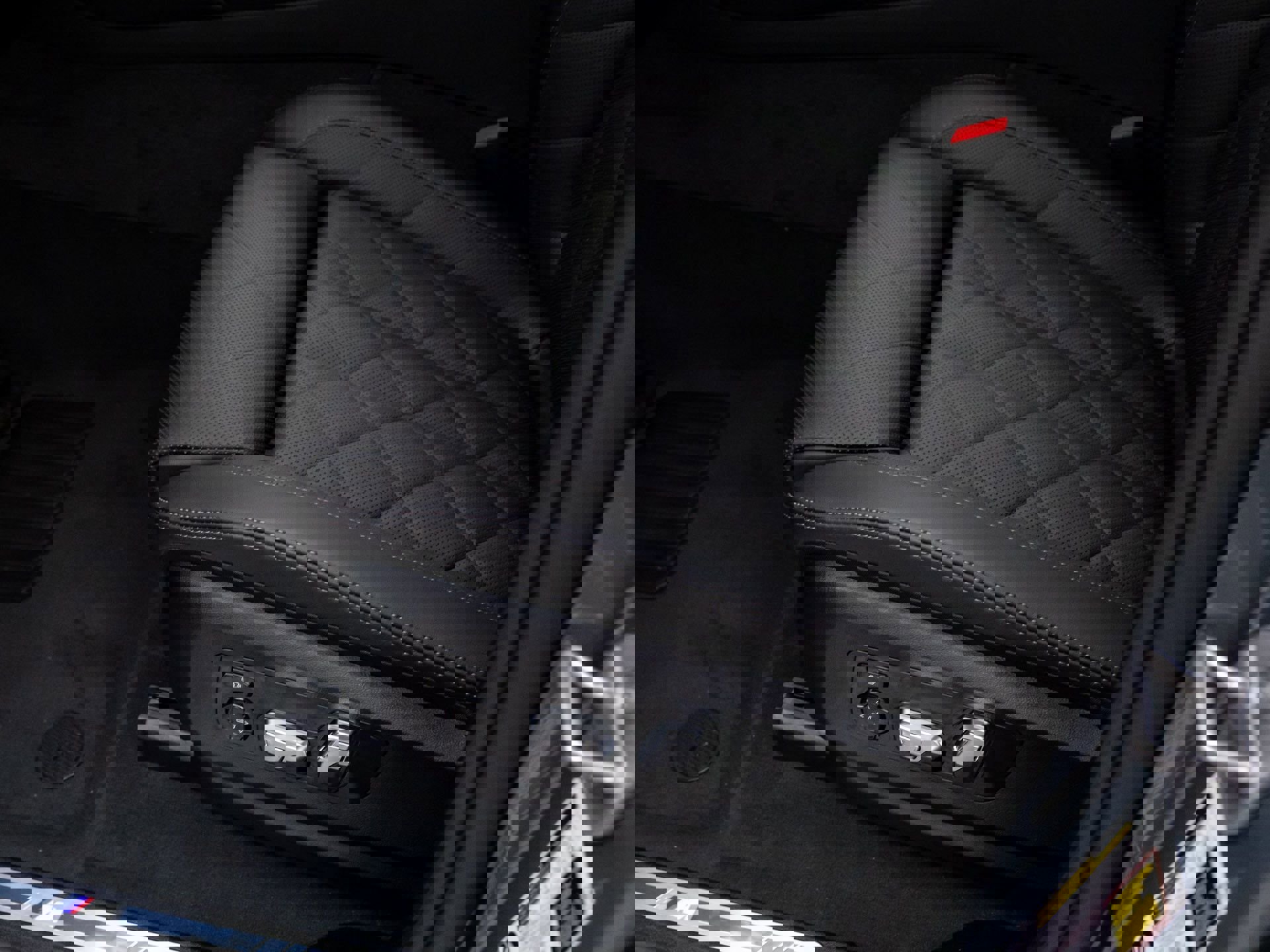 New 2026 BMW X6 xDrive40i w/ Executive Package image 18