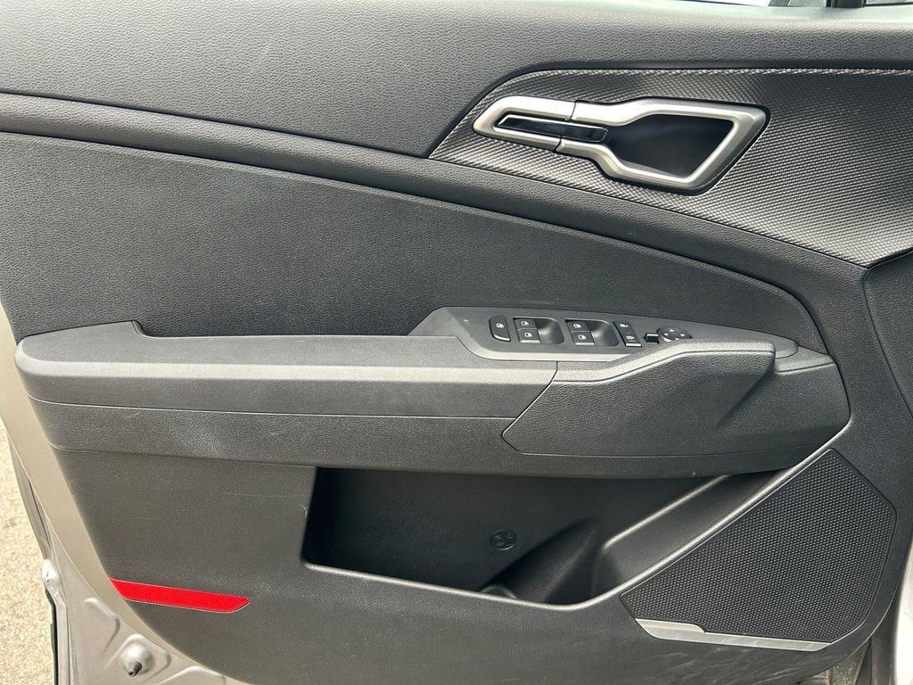 Used 2023 Kia Sportage LX image 22