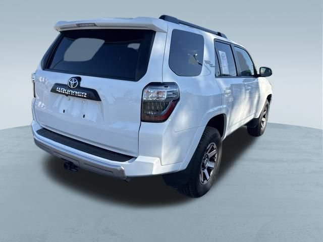 Used 2021 Toyota 4Runner TRD Off-Road Premium AWD/4WD image 9