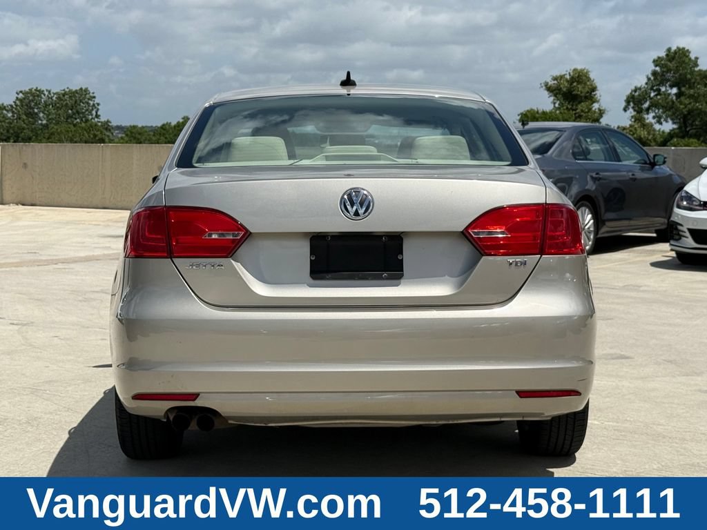 Used 2013 Volkswagen Jetta TDI FWD image 10