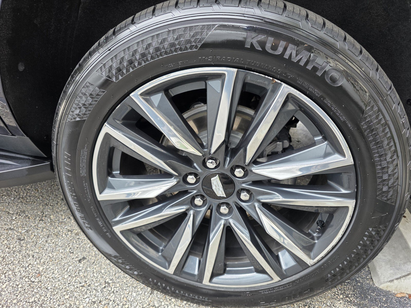 Used 2023 Cadillac Escalade Sport AWD/4WD image 19