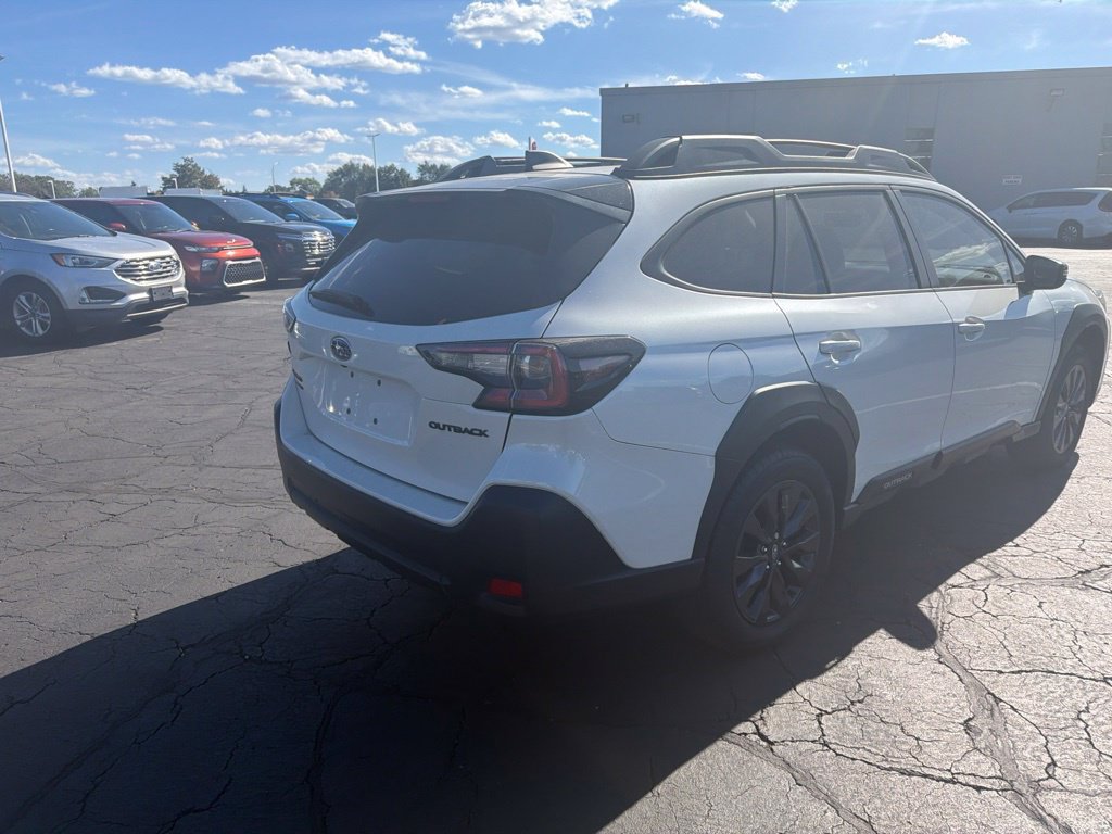 Used 2023 Subaru Outback Onyx Edition AWD/4WD image 6