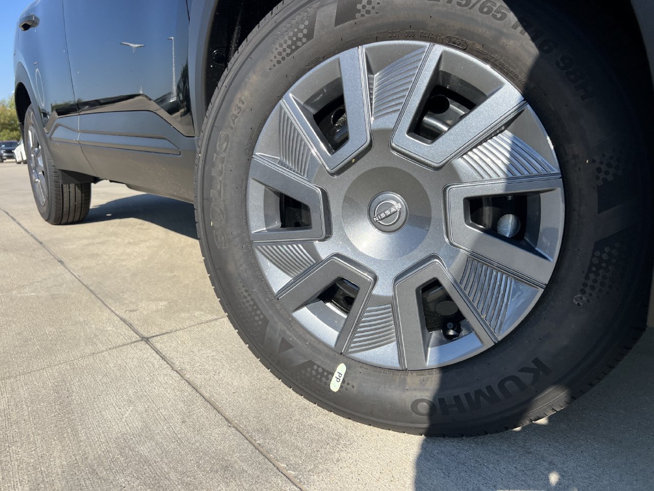 New 2027 Nissan Kicks S FWD image 6