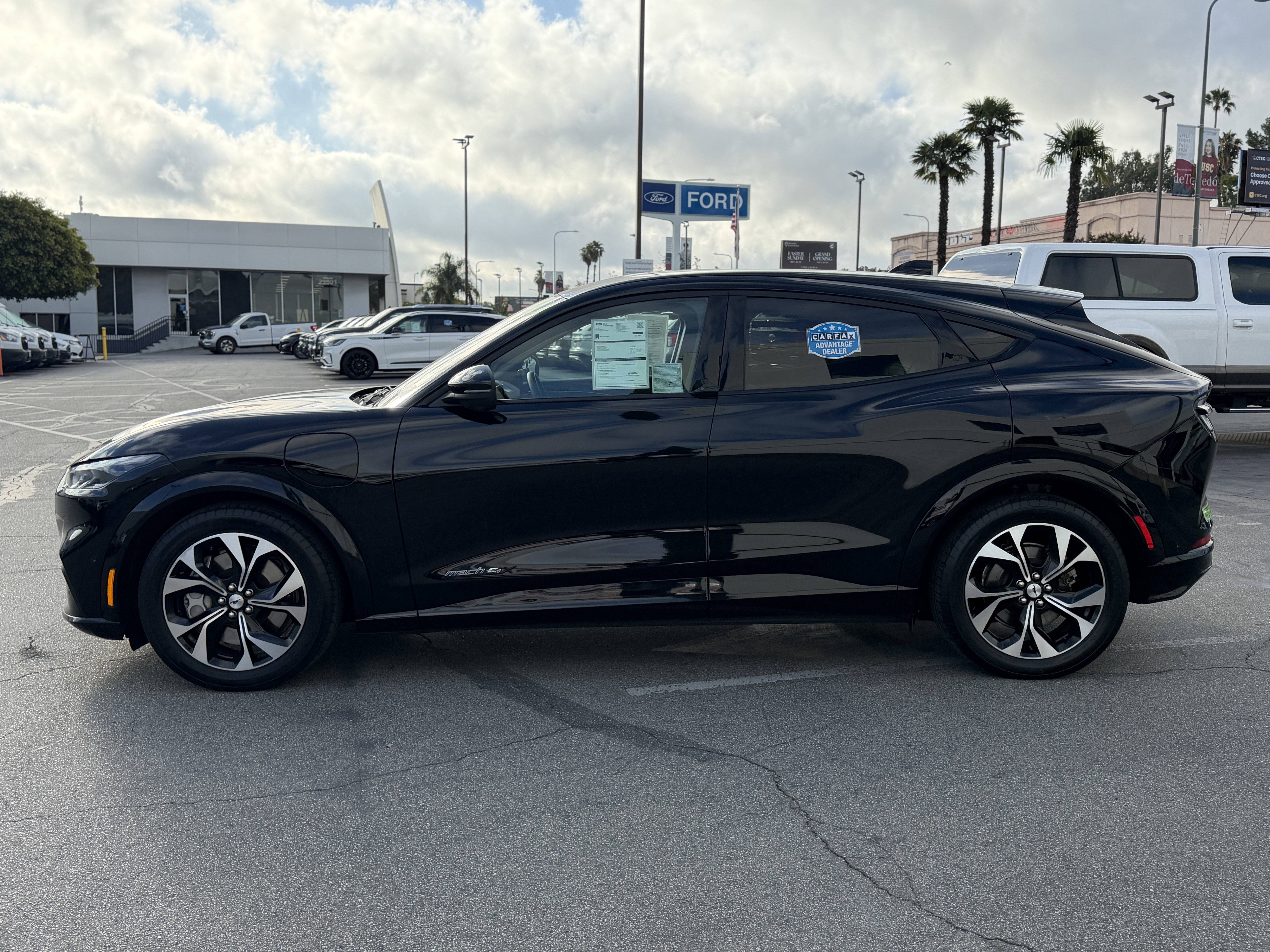 Certified 2023 Ford Mustang Mach-E Premium AWD/4WD image 4